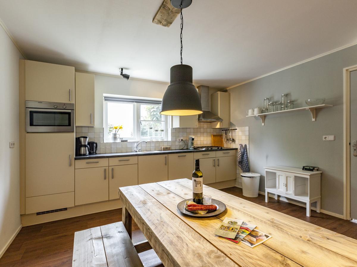 Charming Holiday Home Near Beach In Meliskerke Buitenkant foto